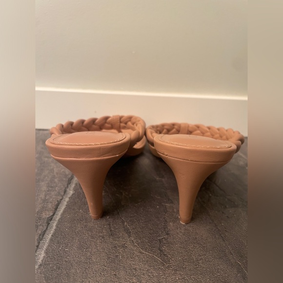 BCBG Génération Slip-On Heels - Sz 6 - Picture 3 of 6